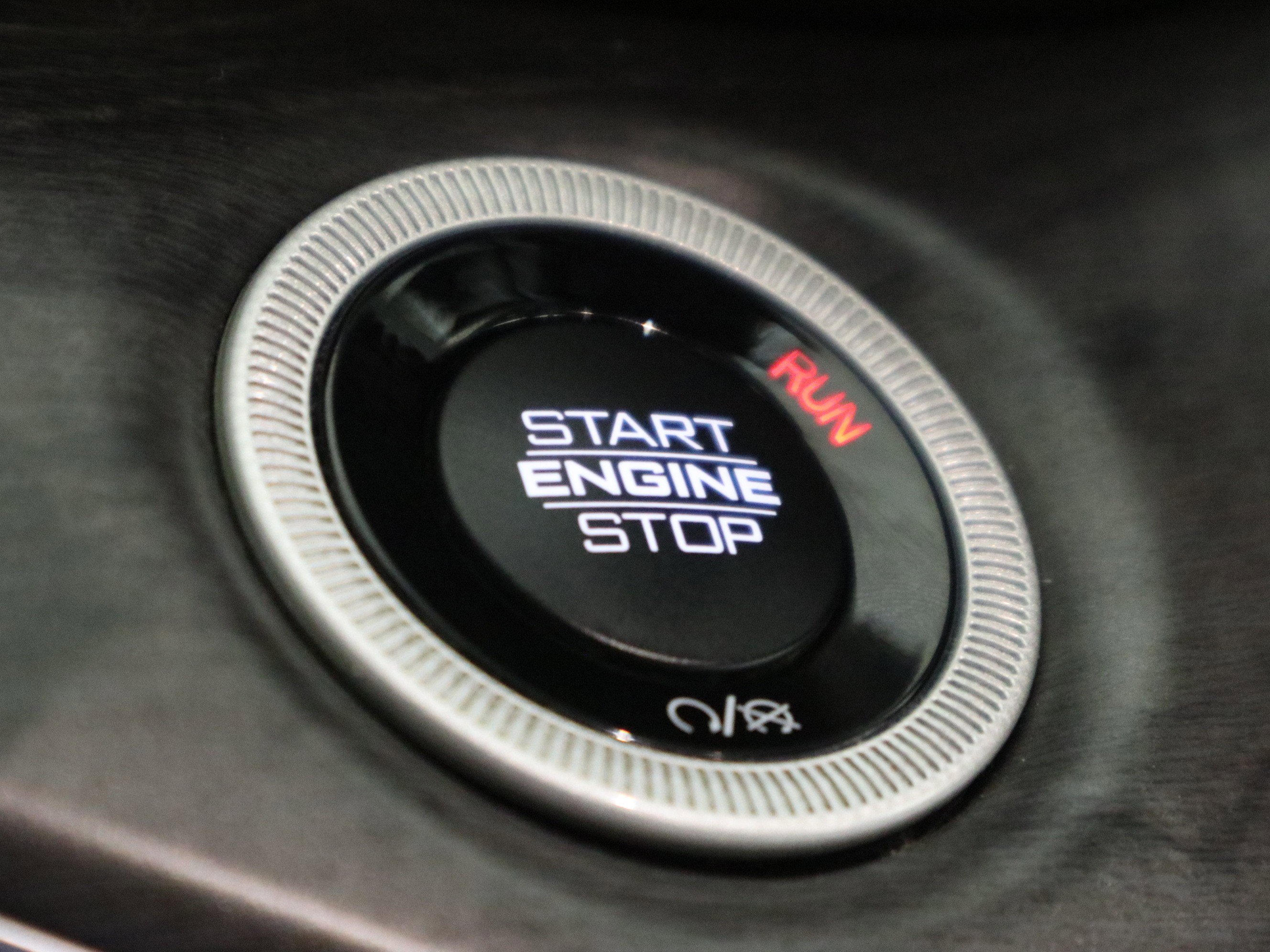 Used 2022 Jeep Grand Cherokee Overland w/ Luxury Tech Group IV image 31