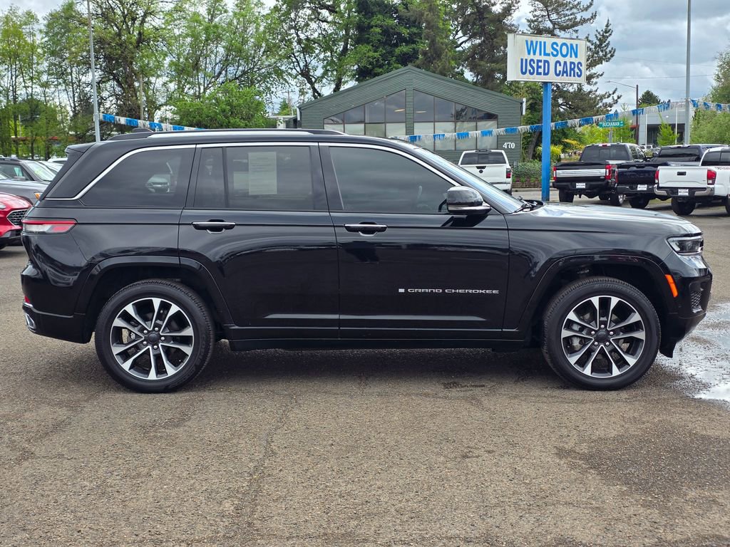 Used 2022 Jeep Grand Cherokee Overland AWD/4WD image 8