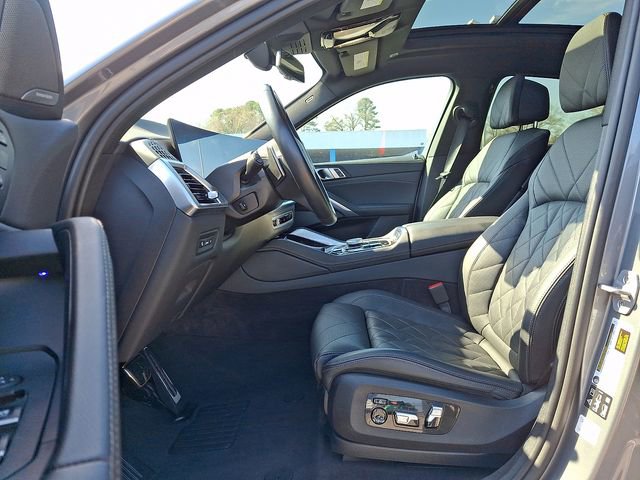 Used 2025 BMW X6 xDrive40i AWD/4WD image 16