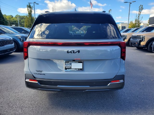 New 2027 Kia Carnival SX FWD image 5