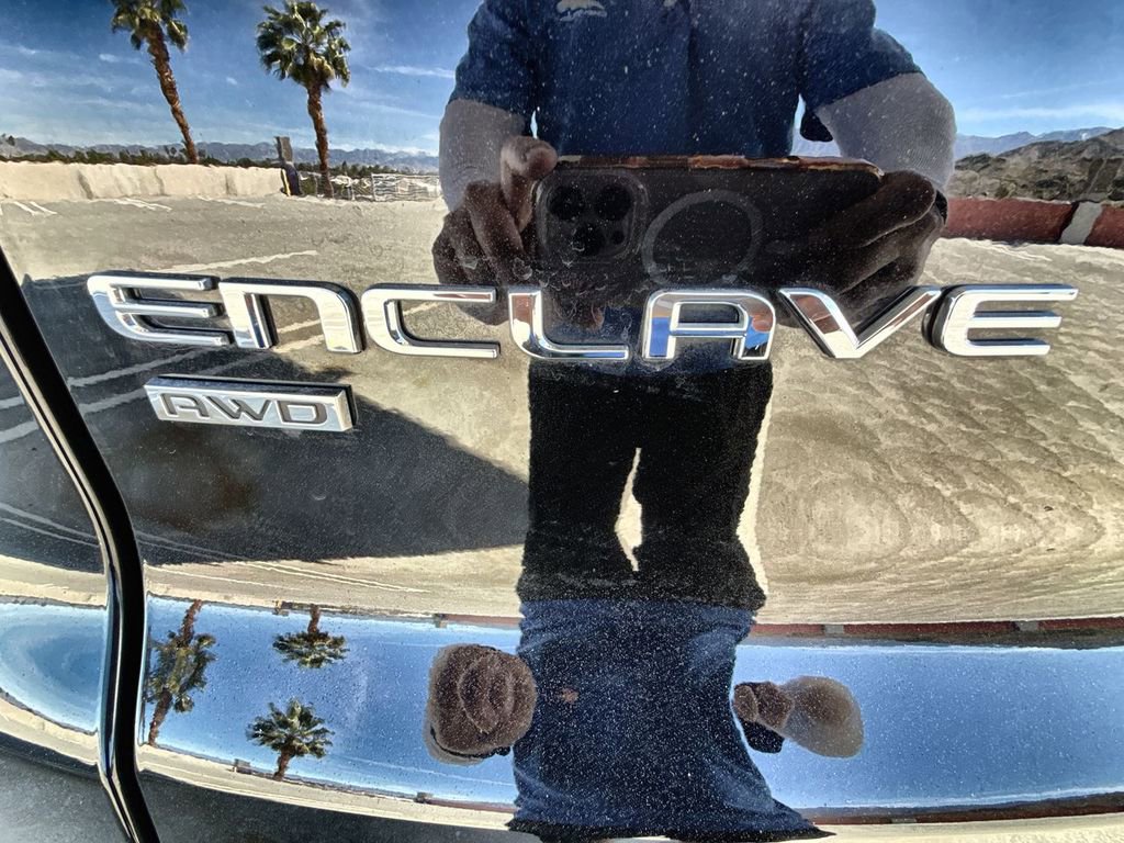 Used 2025 Buick Enclave Preferred AWD/4WD image 24