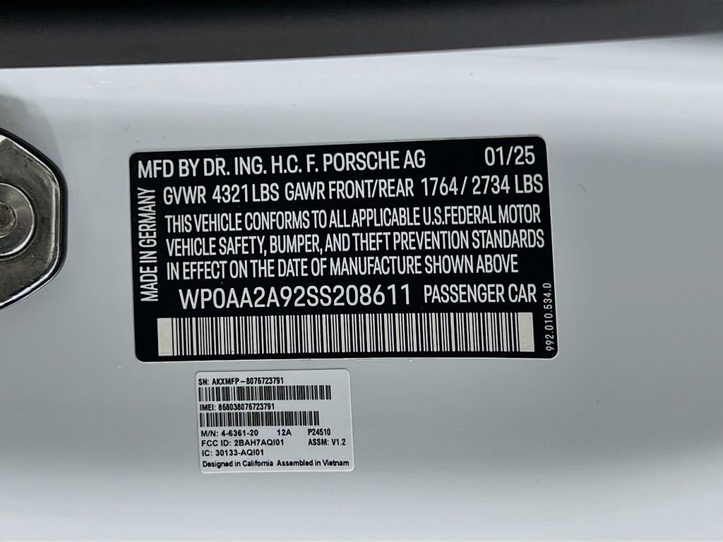 Certified 2025 Porsche 911 Carrera image 33
