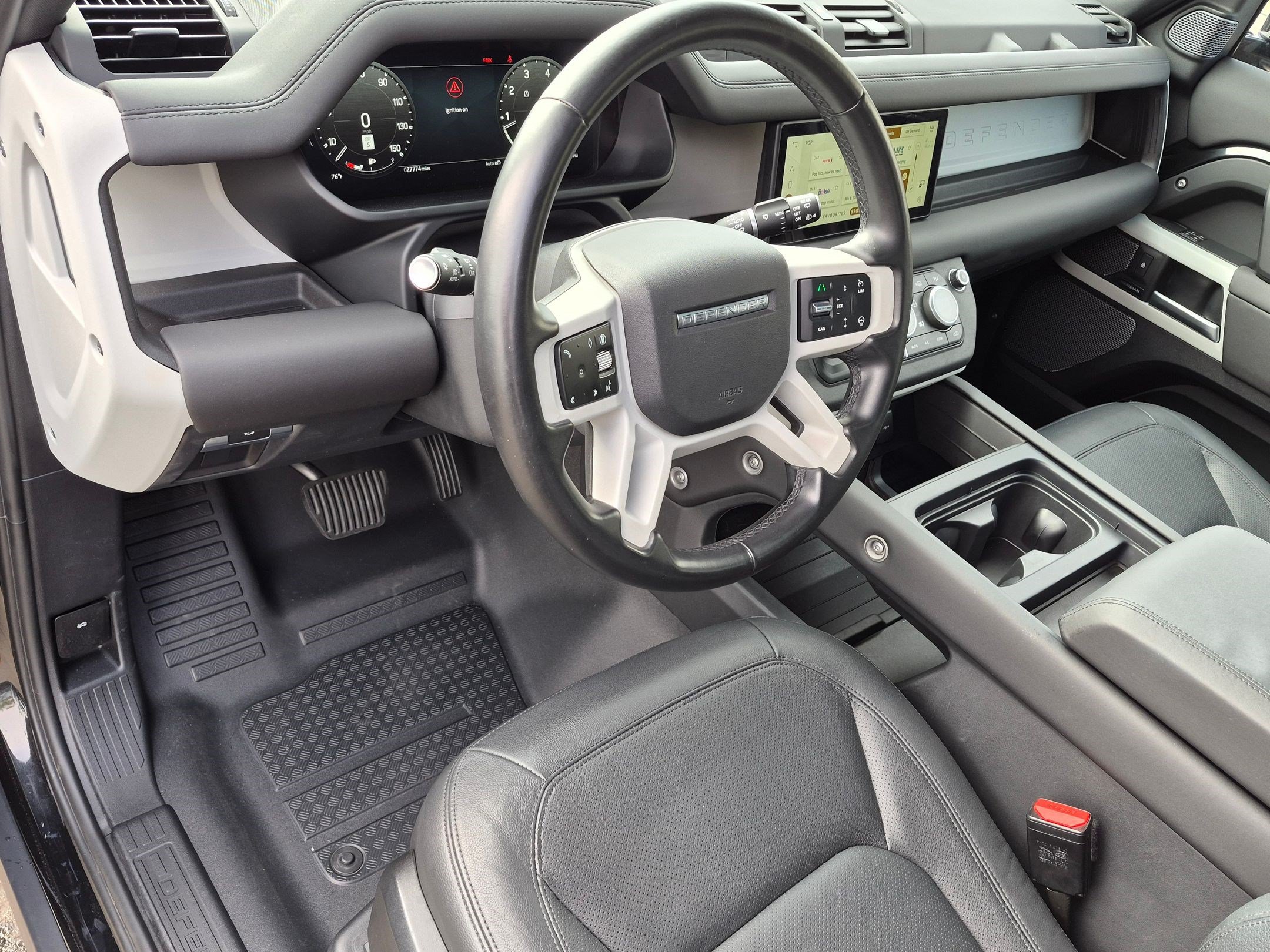 Certified 2024 Land Rover Defender 110 S AWD/4WD image 9