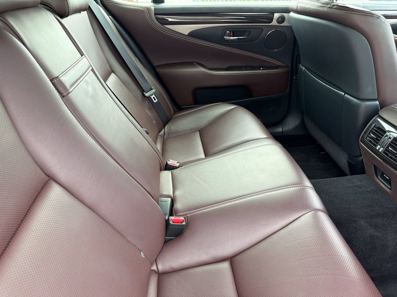 Used 2017 Lexus LS 460 RWD image 30