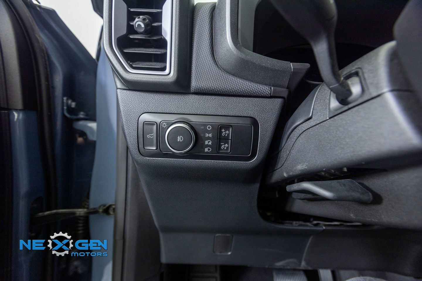 Used 2025 Ford Bronco Sport Big Bend w/ Convenience Package image 13