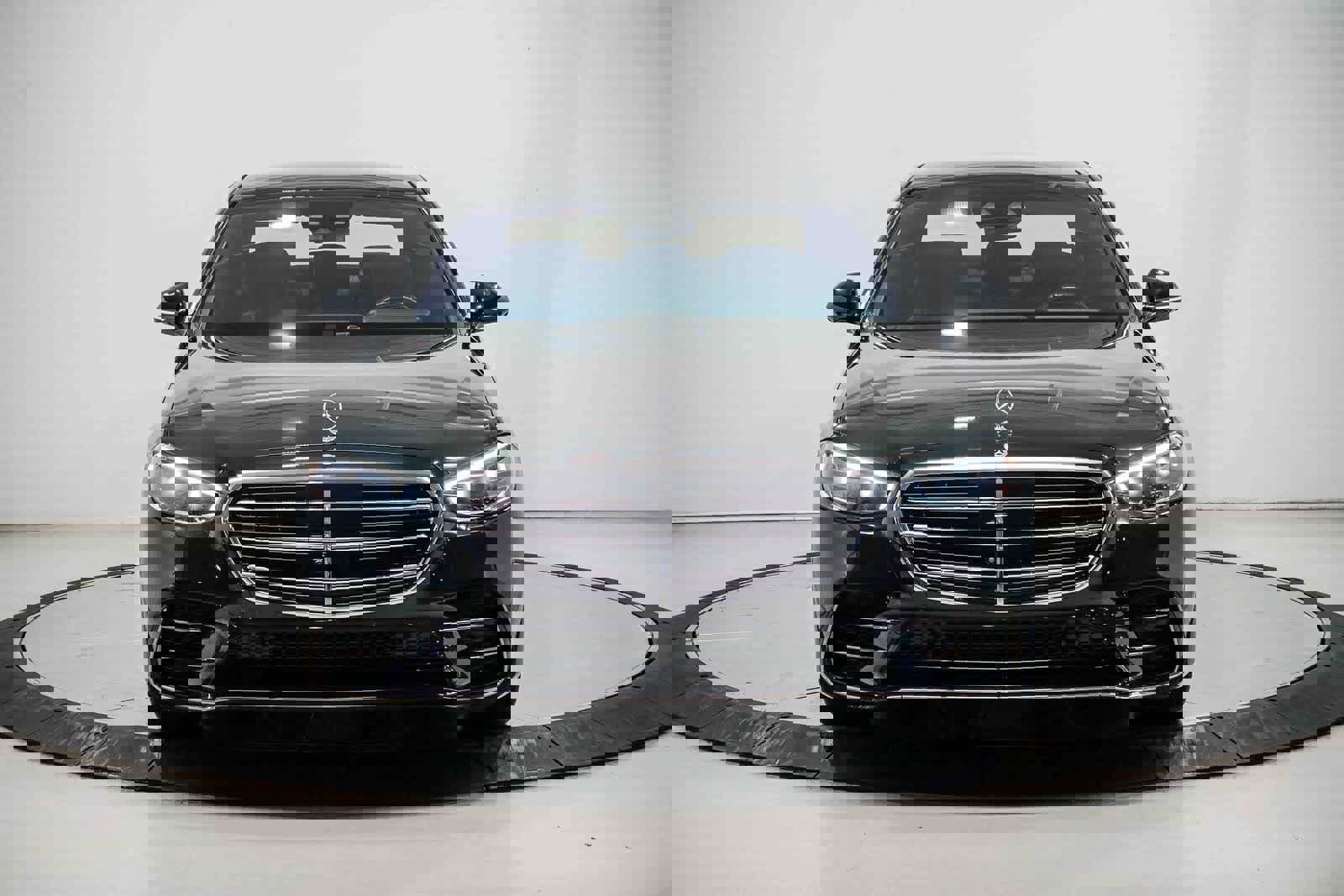 Used 2025 Mercedes-Benz S 580 4MATIC Sedan image 6