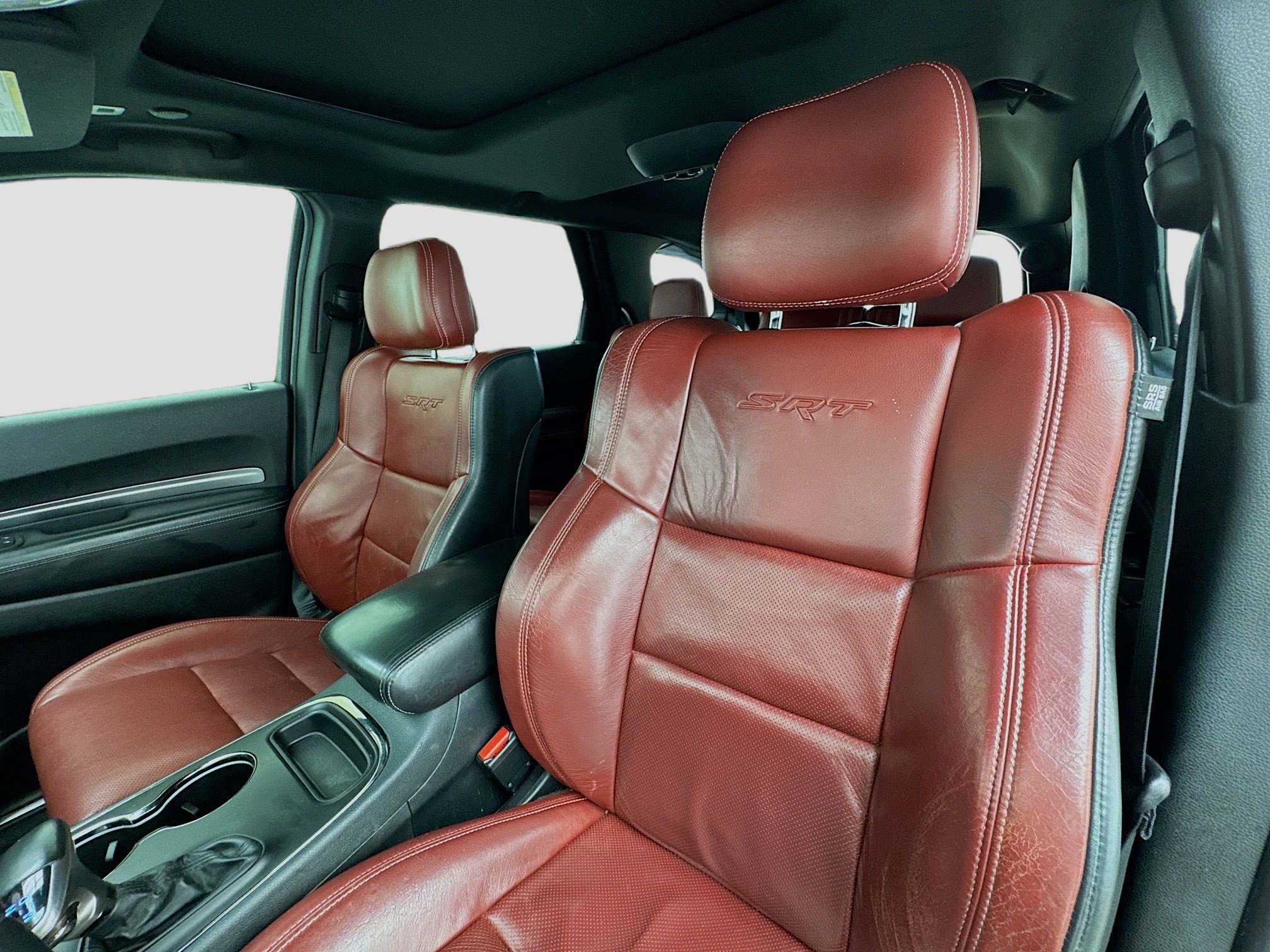 Used 2018 Dodge Durango SRT w/ Technology Group AWD/4WD image 13