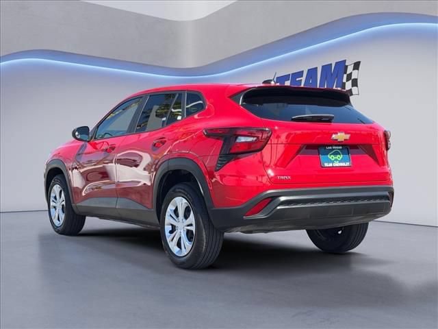 Certified 2026 Chevrolet Trax LS FWD image 3