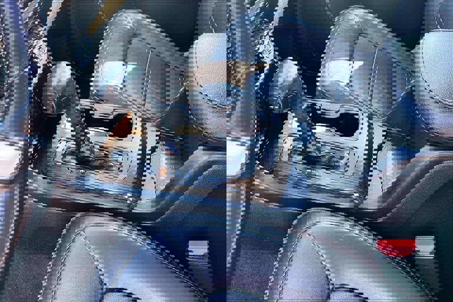 Used 2018 GMC Canyon Denali image 13