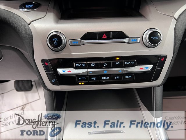 Used 2023 Ford Explorer XLT w/ Equipment Group 202A image 46