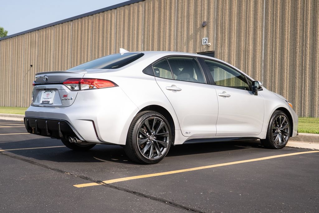 Used 2024 Toyota Corolla SE image 6