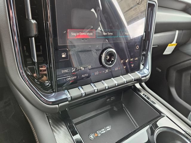 New 2026 GMC Yukon AT4 AWD/4WD image 34