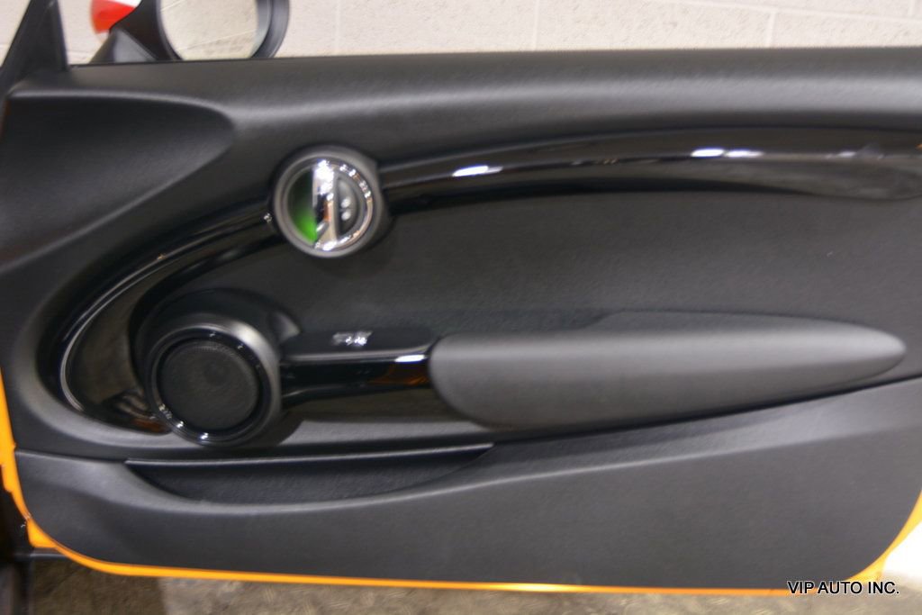 Used 2016 MINI Cooper S image 12