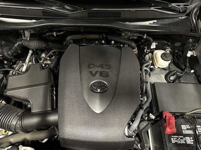 Certified 2023 Toyota Tacoma SR5 AWD/4WD image 12