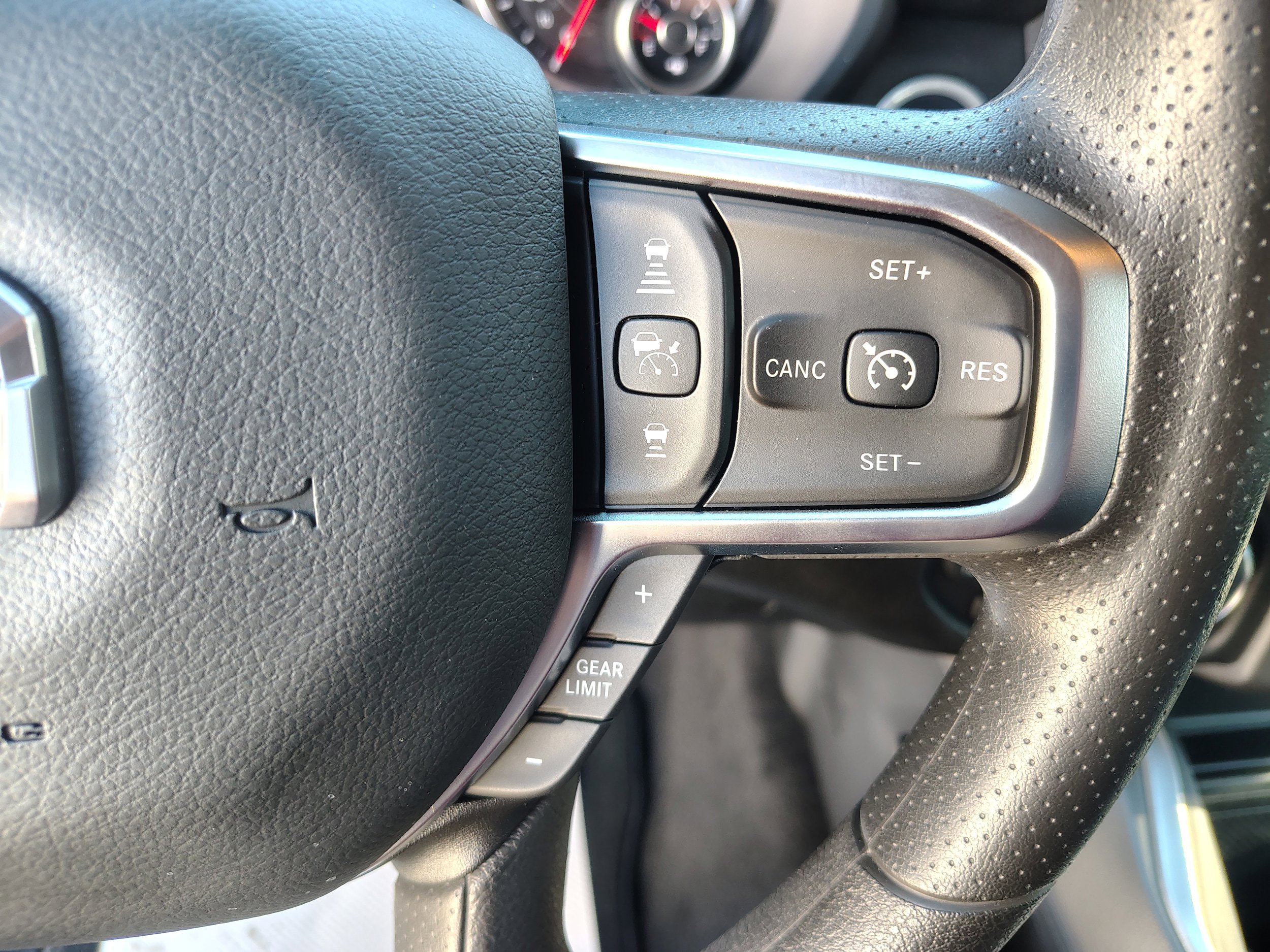 New 2026 RAM 1500 Express AWD/4WD image 27