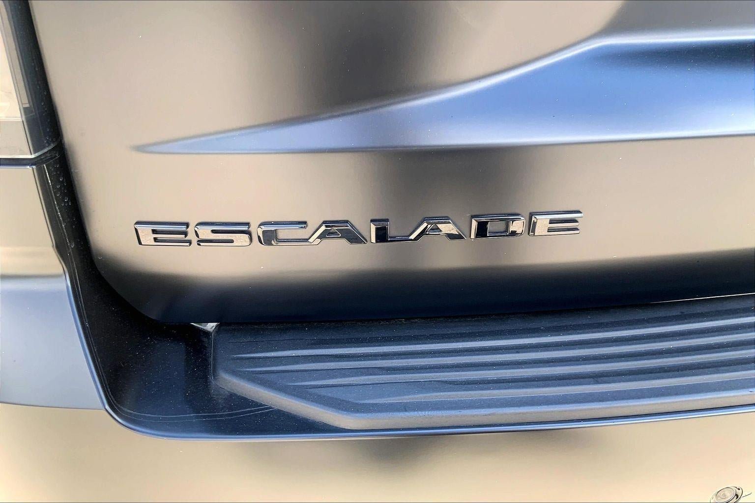 Certified 2026 Cadillac Escalade ESV V w/ LPO, ONYX Package AWD/4WD image 32