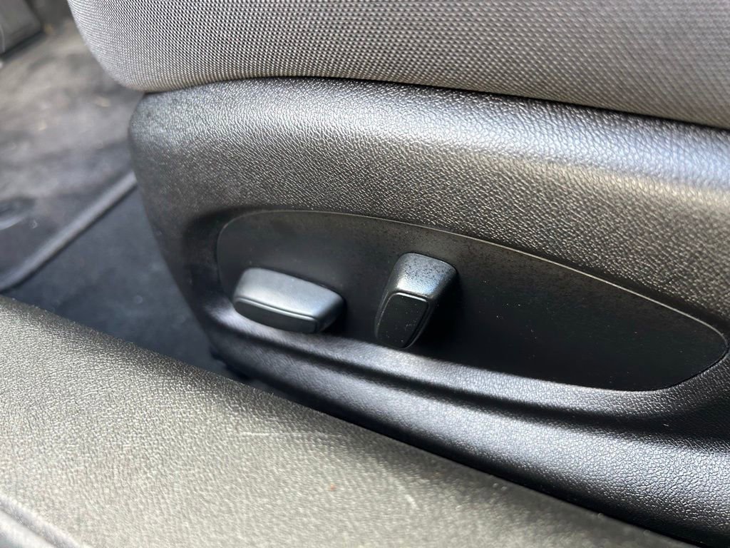 Used 2017 Chevrolet Camaro LT RWD image 13