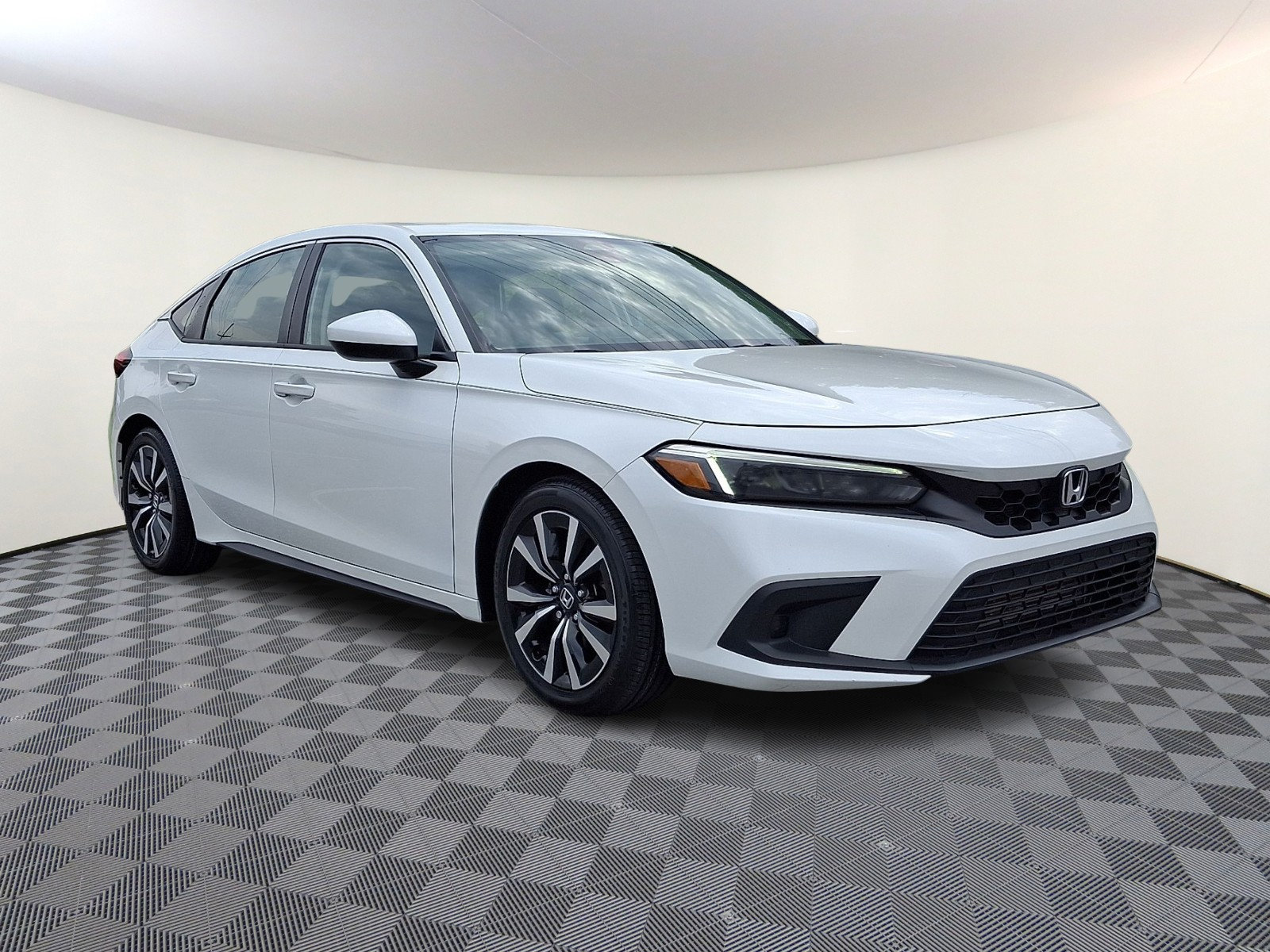 Used 2024 Honda Civic EX-L video 1