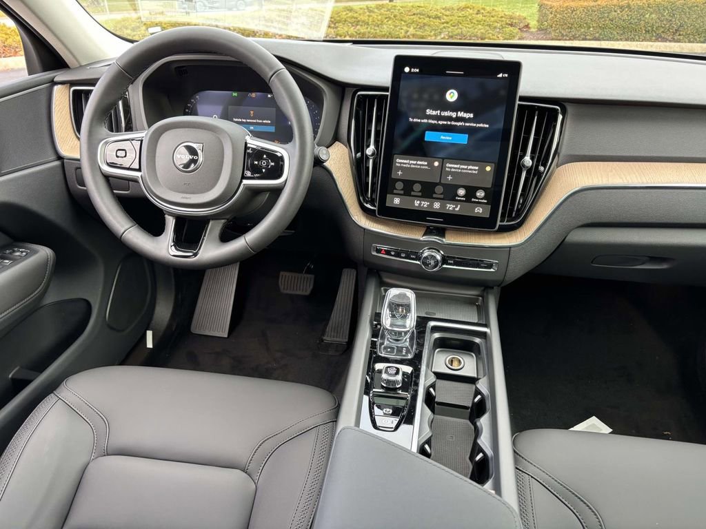 New 2026 Volvo XC60 B5 Plus w/ Protection Package Premier image 29