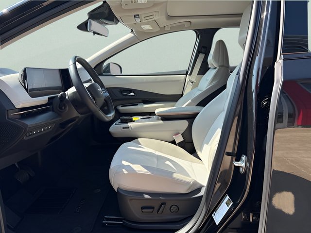 Certified 2023 Nissan Ariya FWD image 11