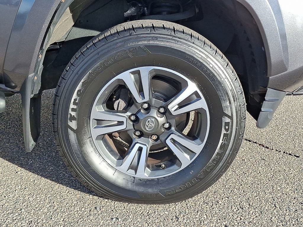 Used 2019 Toyota Tacoma TRD Sport image 11