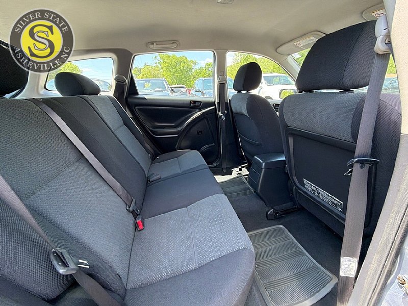 Used 2004 Toyota Matrix FWD image 17
