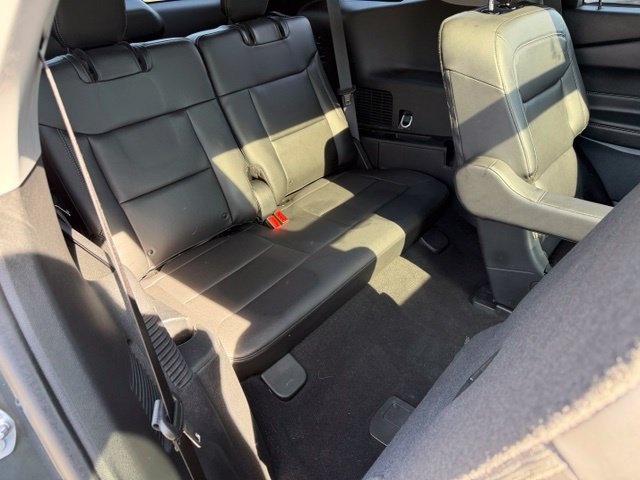 Used 2023 Ford Explorer XLT w/ Equipment Group 202A AWD/4WD image 44