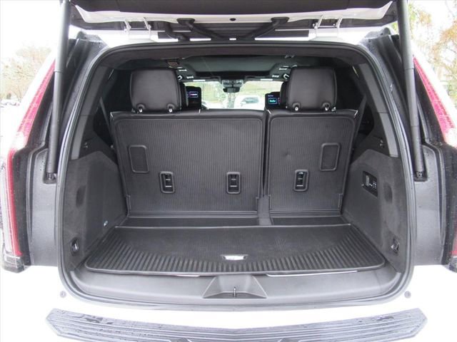 Used 2023 Cadillac Escalade Premium Luxury Platinum w/ LPO, Floor Liner Package AWD/4WD image 39