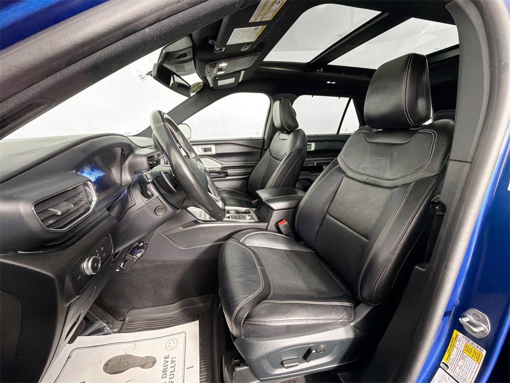 Used 2021 Ford Explorer ST w/ ST Street Pack image 19