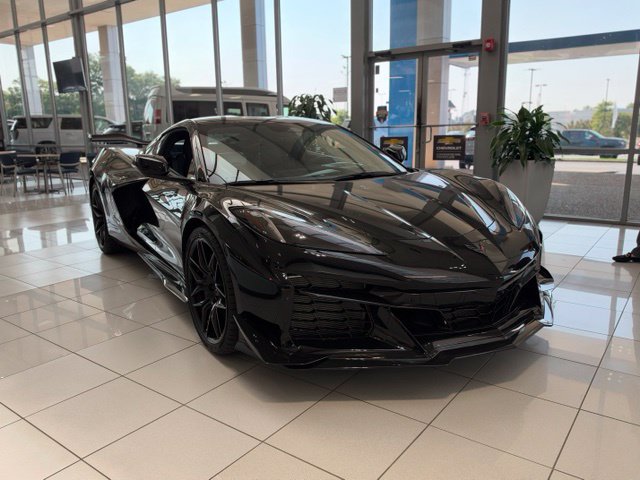 Used 2026 Chevrolet Corvette Z06 w/ Z07 Performance Package RWD image 6