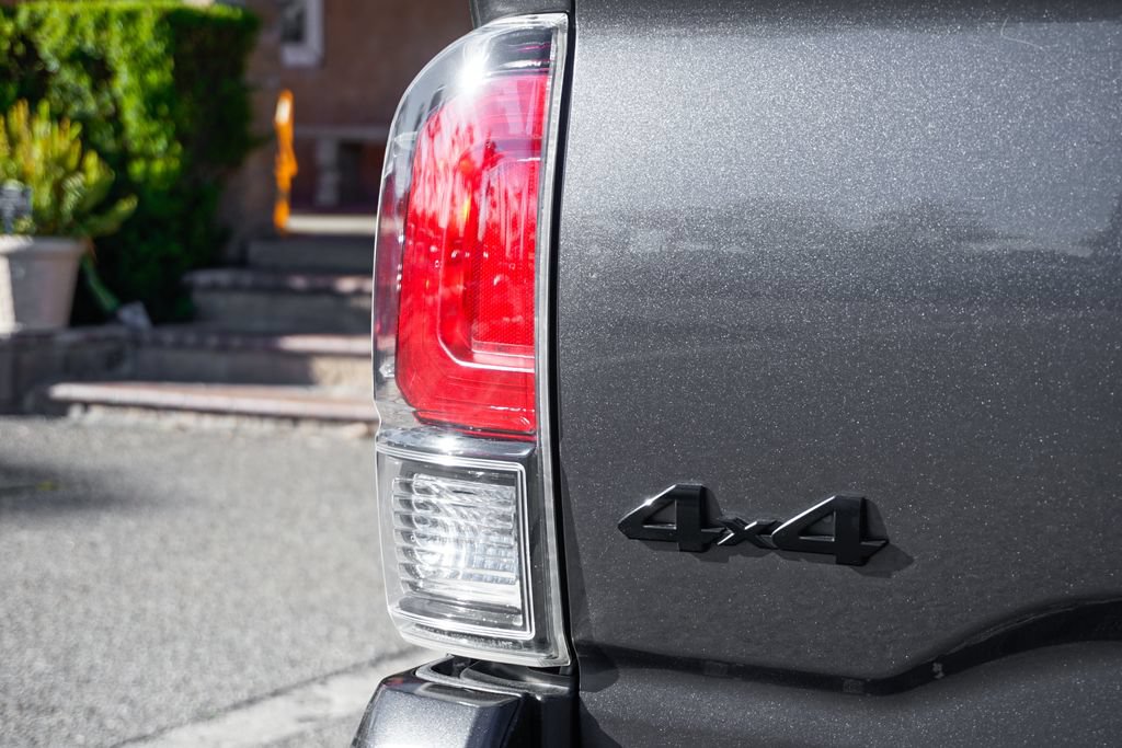 Used 2021 Toyota Tacoma TRD Pro AWD/4WD image 52