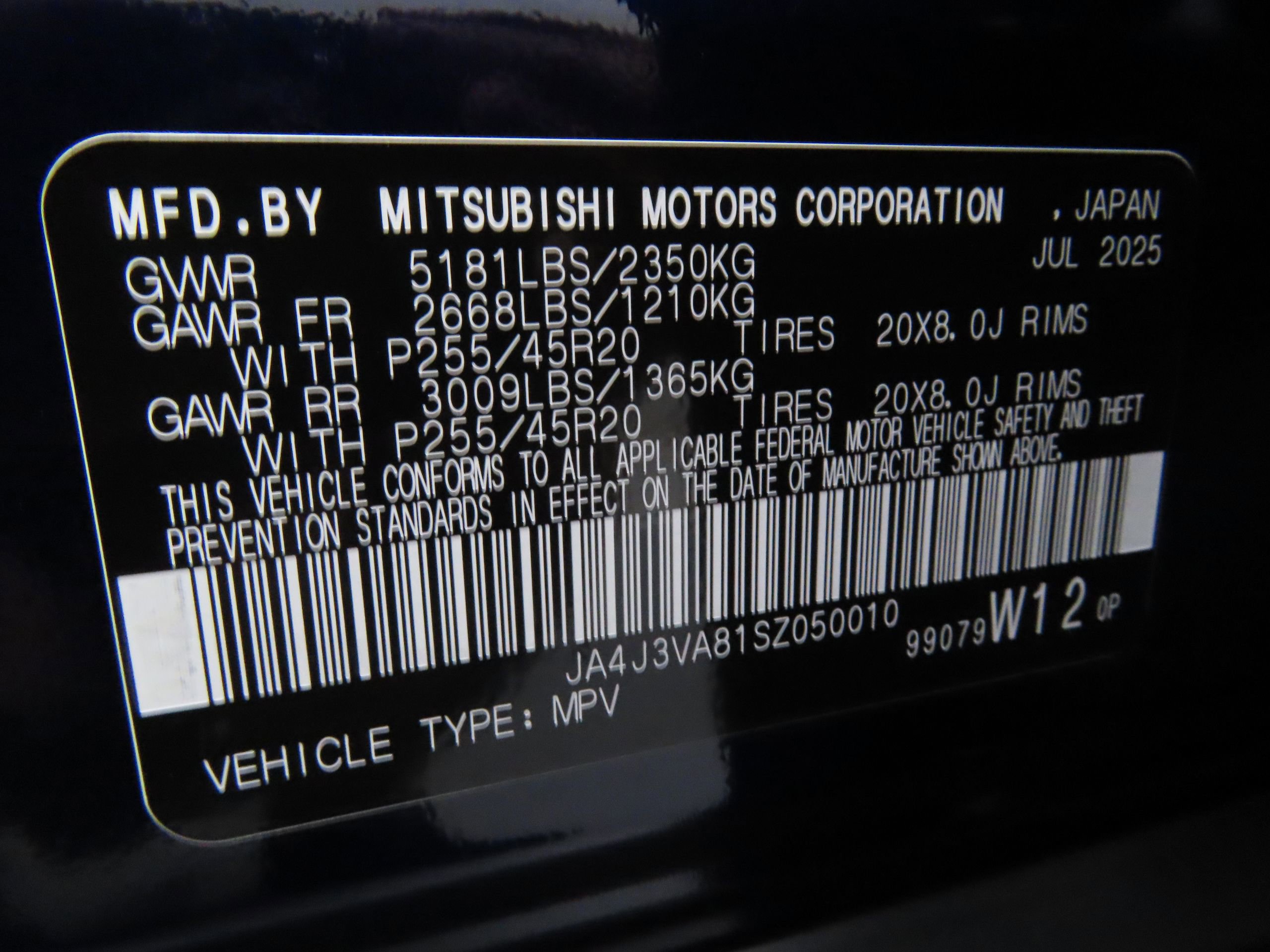 New 2025 Mitsubishi Outlander SE image 28