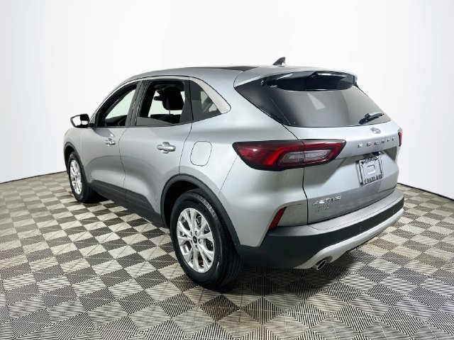 Used 2024 Ford Escape Active w/ Tech Pack #1 FWD image 5