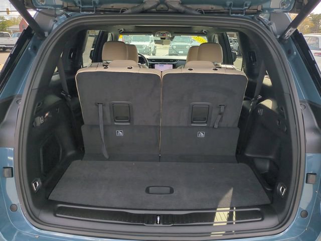 New 2026 Jeep Grand Cherokee L Limited w/ Luxury Tech Group II image 13