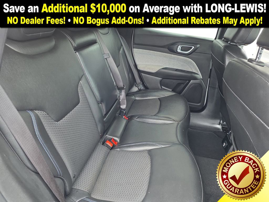 Used 2024 Jeep Compass Latitude image 23