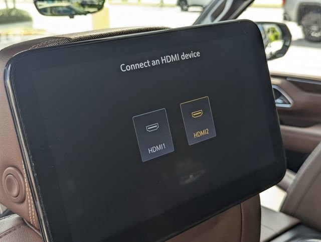 Used 2024 Chevrolet Tahoe High Country w/ Advanced Technology Package image 13