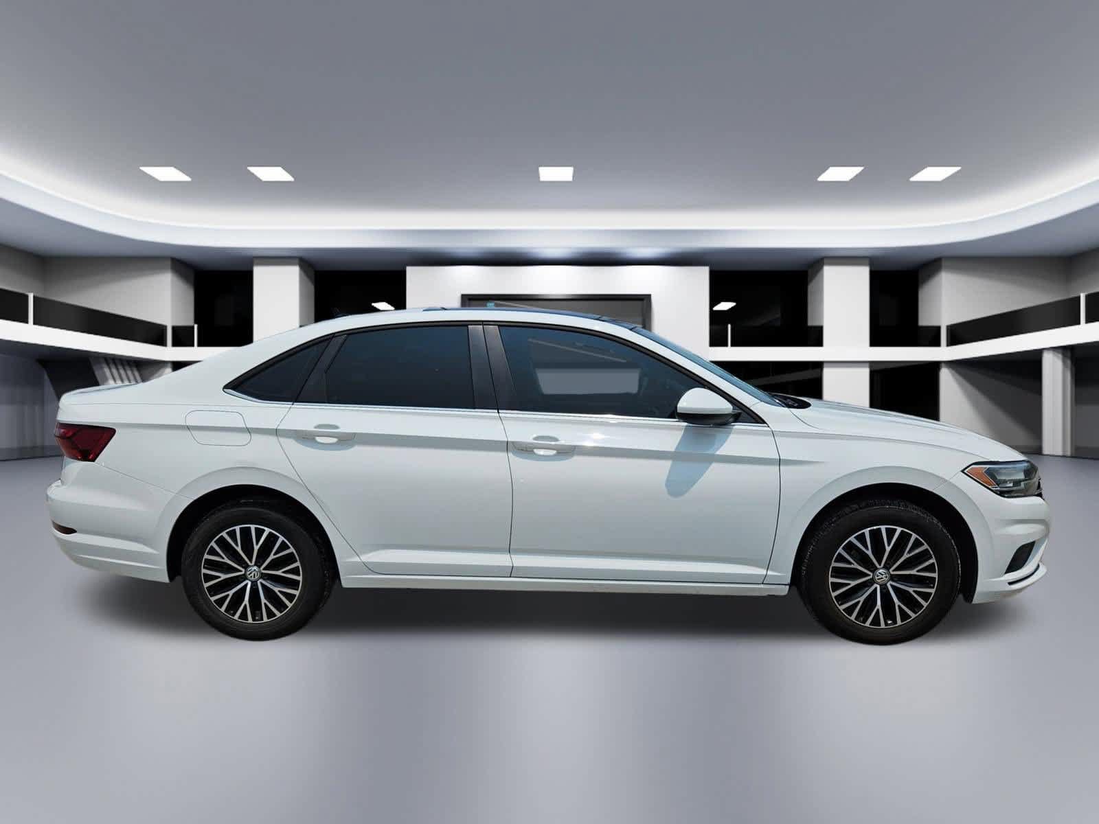 Used 2020 Volkswagen Jetta SE w/ SE Cold Weather Package FWD image 7