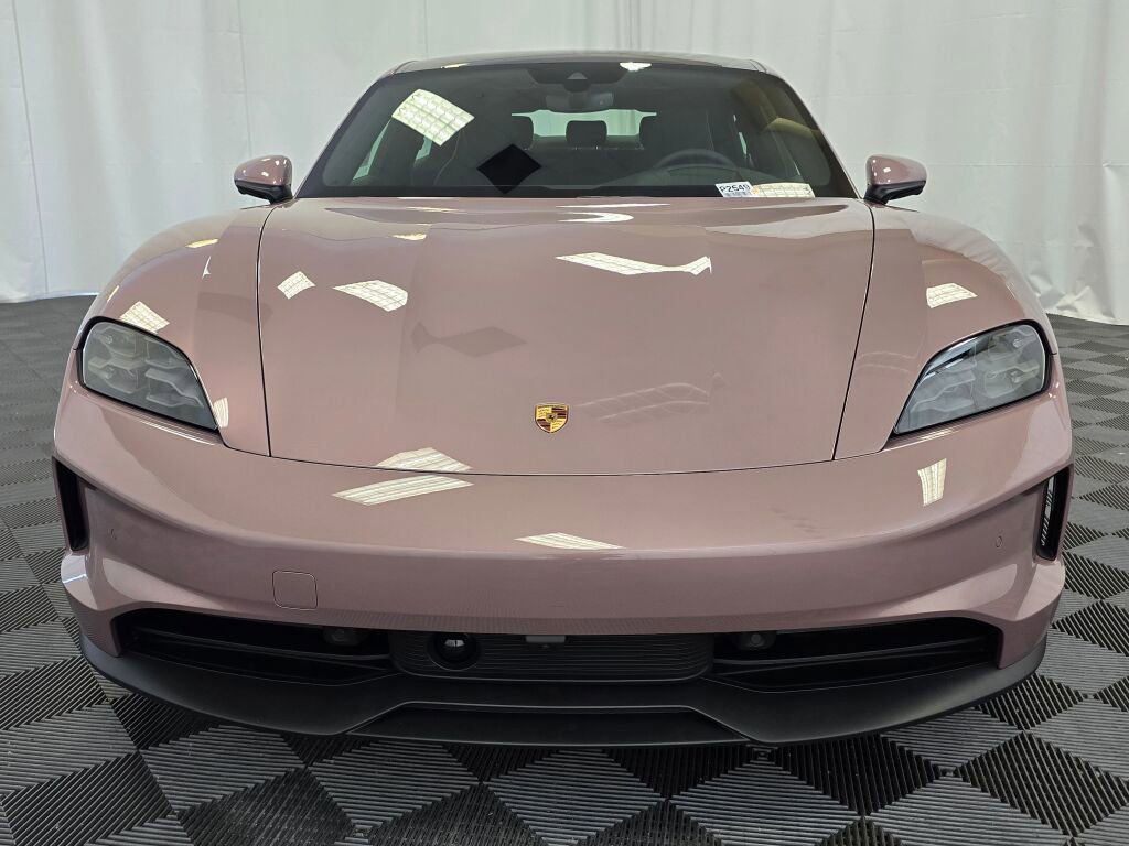 New 2025 Porsche Taycan image 10
