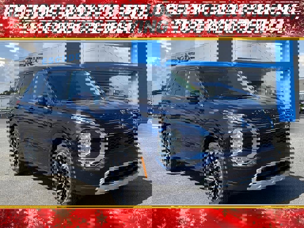 Used 2024 Mitsubishi Outlander SE image 1