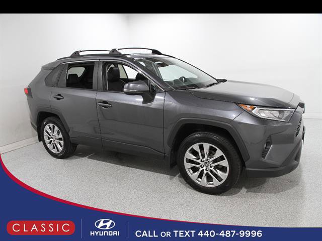 Used 2020 Toyota RAV4 XLE Premium image 1