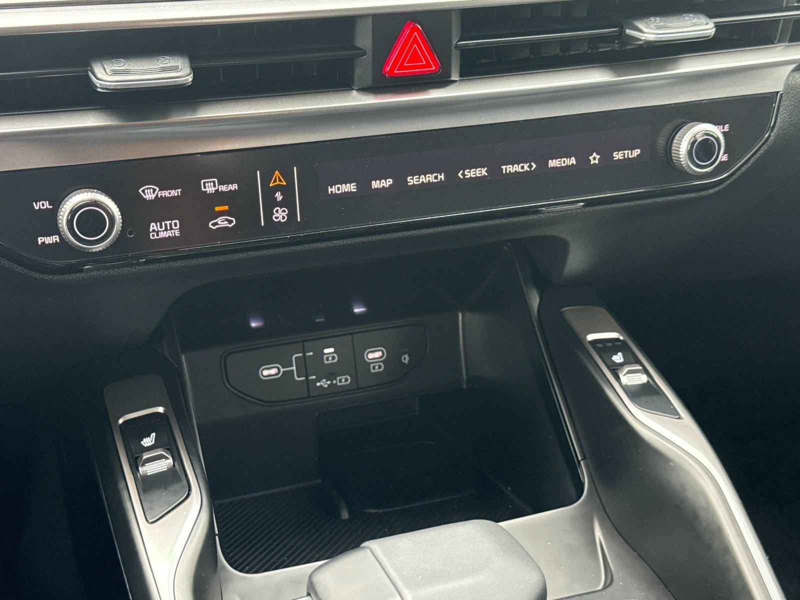 Certified 2026 Kia Sorento EX AWD/4WD image 24