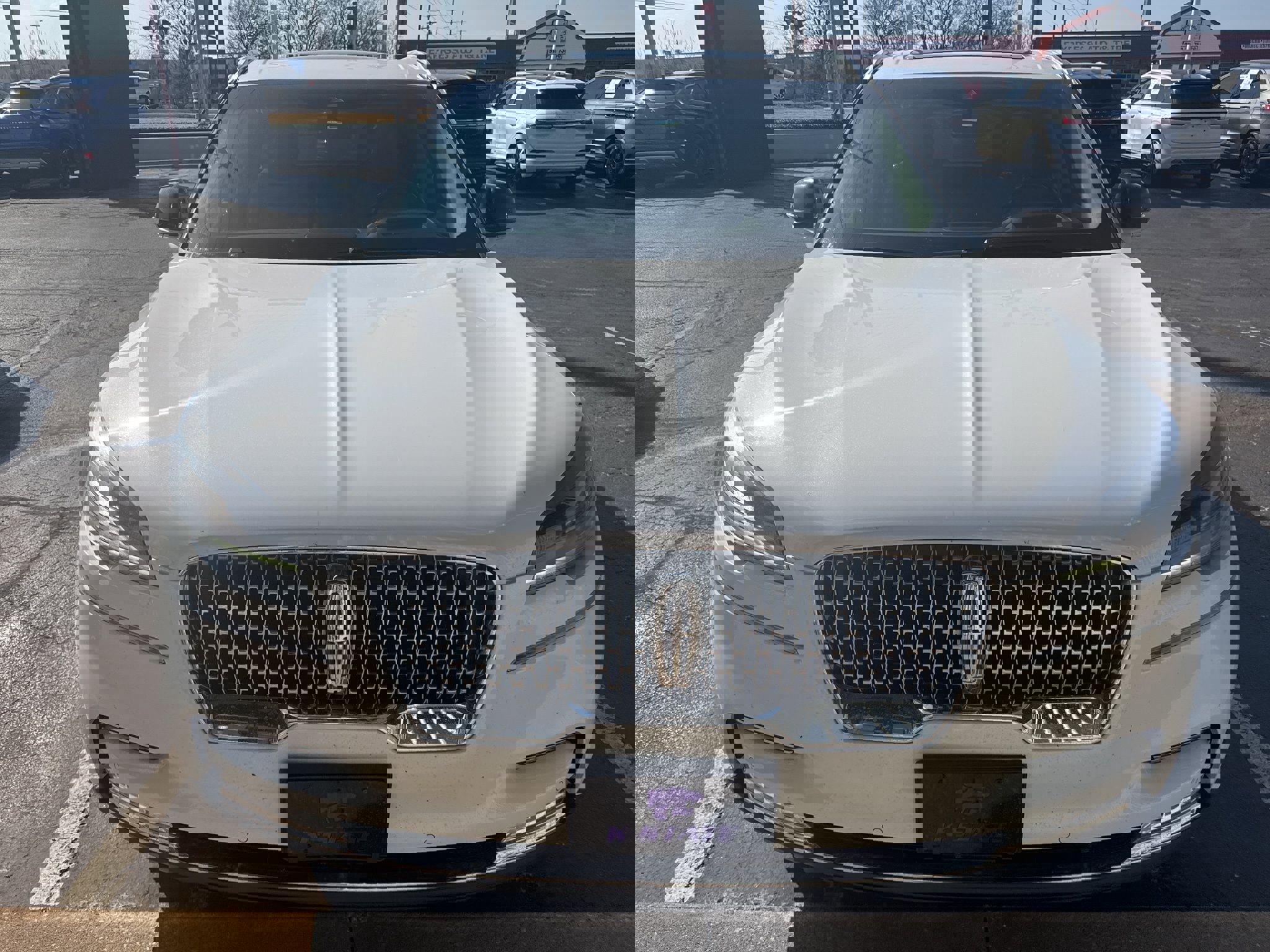 Used 2020 Lincoln Aviator Reserve w/ Equipment Group 201A image 9