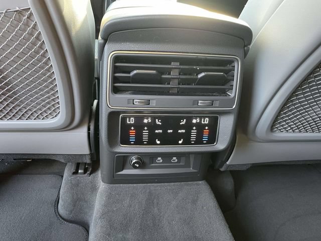 Certified 2022 Audi SQ8 Prestige AWD/4WD image 14