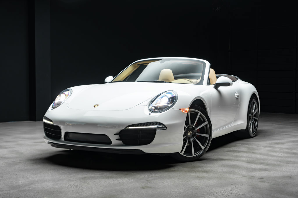 Used 2012 Porsche 911 Carrera RWD image 2