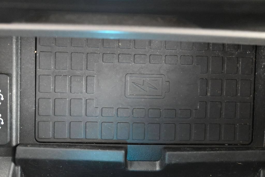 Used 2019 Ford Expedition XLT w/ Equipment Group 202A RWD image 30
