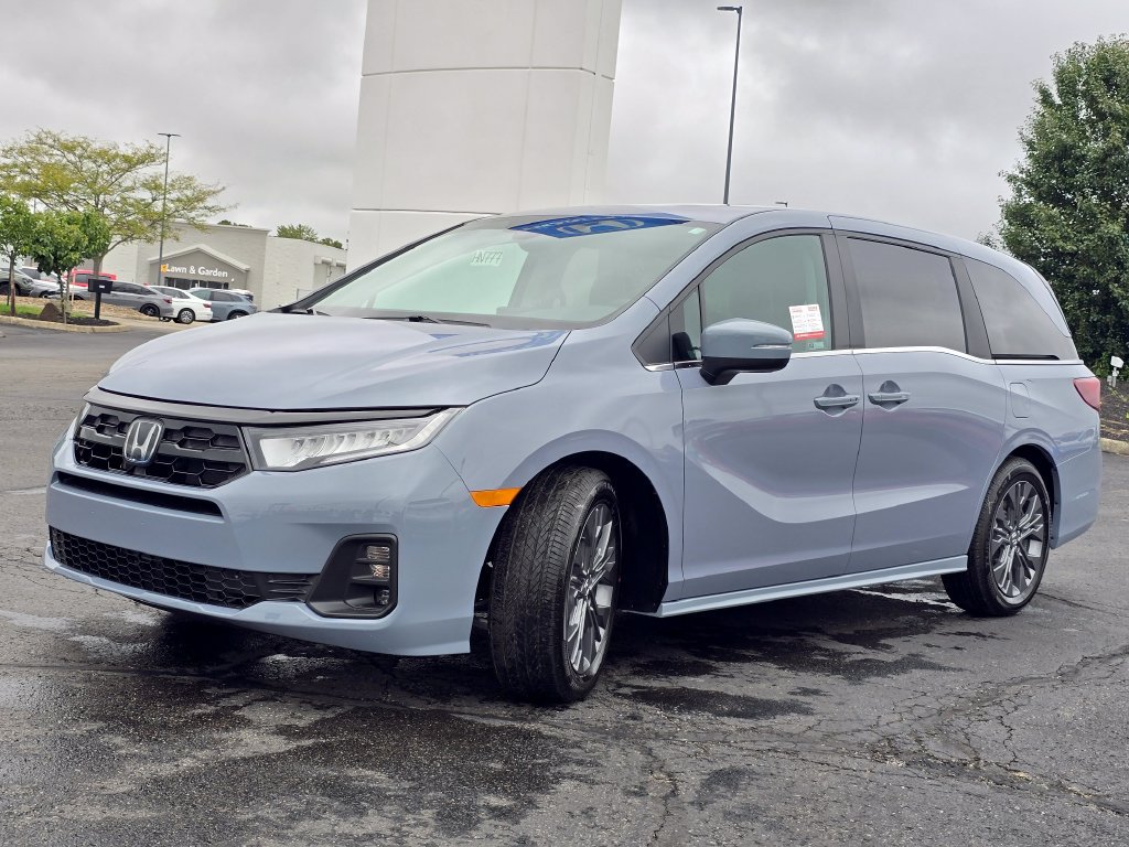 New 2027 Honda Odyssey Touring image 4
