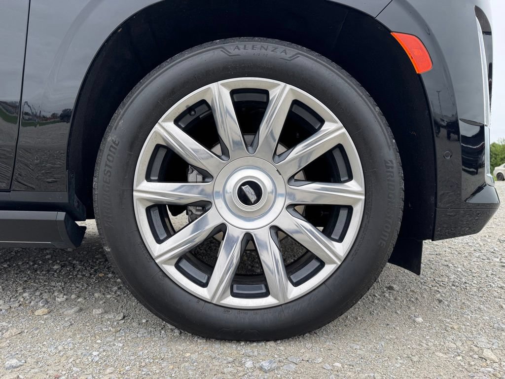 Certified 2024 Cadillac Escalade ESV Premium Luxury Platinum AWD/4WD image 17
