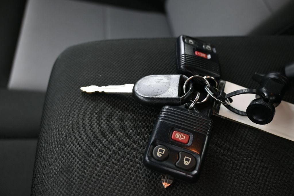 Used 2011 Ford Ranger XLT w/ Bright Trim Group RWD image 22