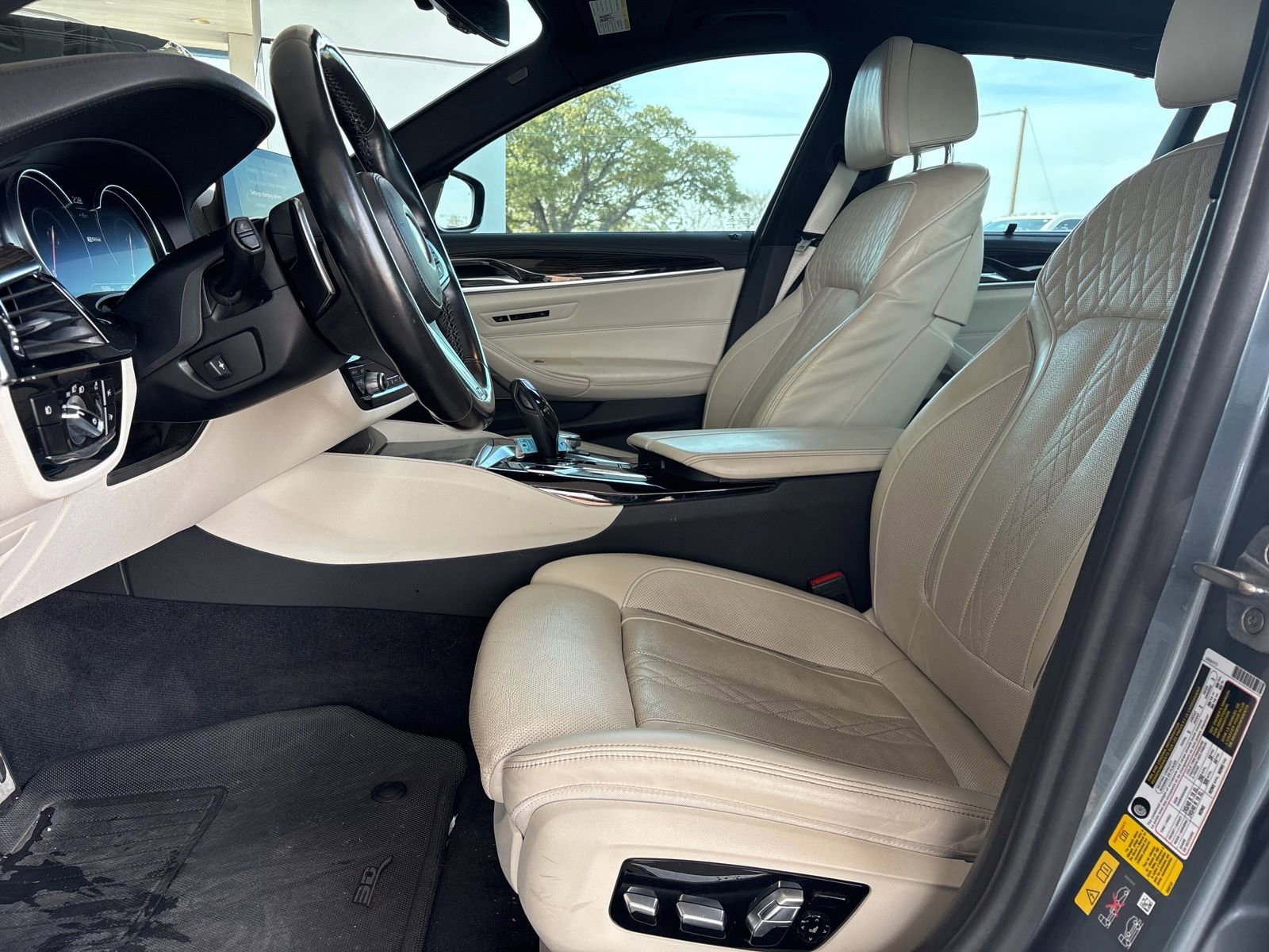 Used 2018 BMW 530e image 27