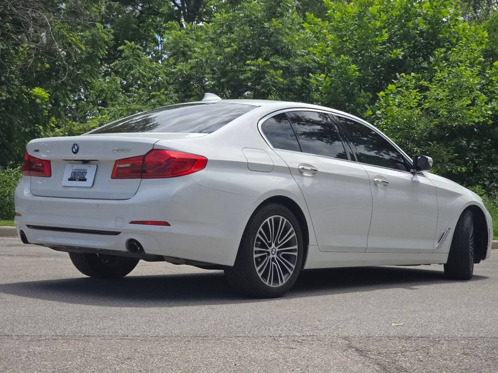 Used 2017 BMW 530i xDrive AWD/4WD image 14